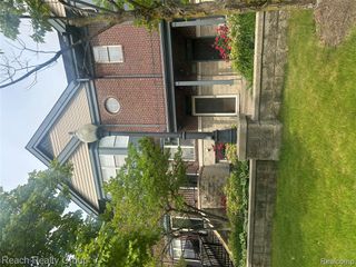 2512 Woodward, Detroit, MI 48201