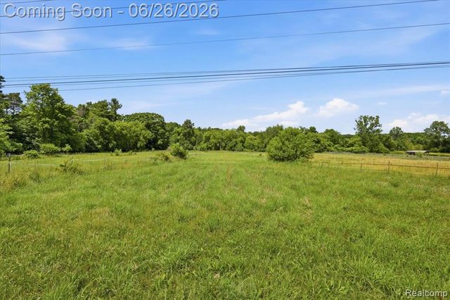 5726 Barnes Road, Millington, MI 48746