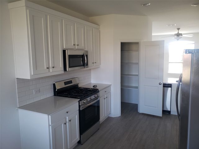 2021 Trust, Crandall, TX 75114