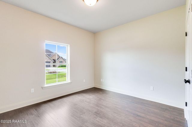 305 Flanders Ridge Drive, Youngsville, LA 70592