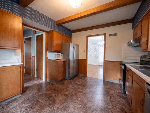 2638 N 88th STREET, Wauwatosa, WI 53226