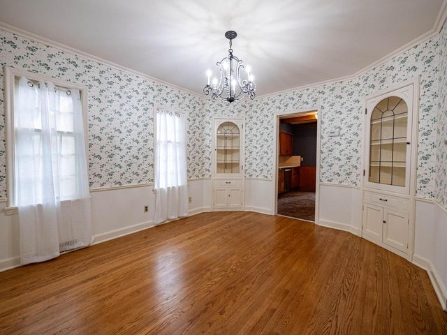 2638 N 88th STREET, Wauwatosa, WI 53226