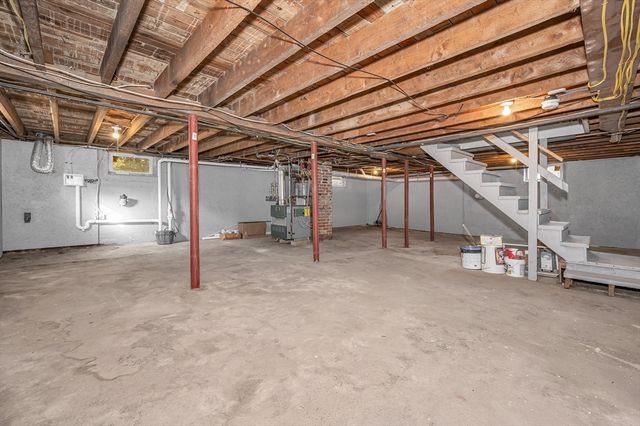 6 Coolidge St, Westford, MA 01886