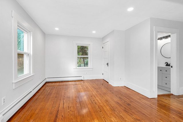 6 Coolidge St, Westford, MA 01886