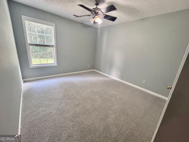 6 Saddlebrook Chase, Senoia, GA 30276