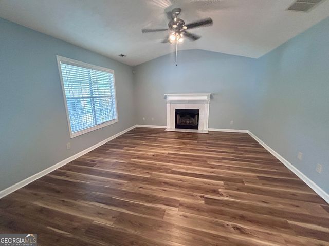 6 Saddlebrook Chase, Senoia, GA 30276