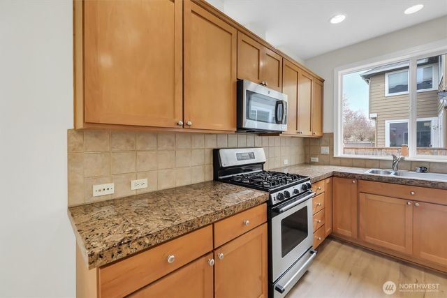 6523 188th Place NE, Redmond, WA 98052