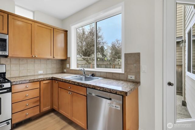 6523 188th Place NE, Redmond, WA 98052