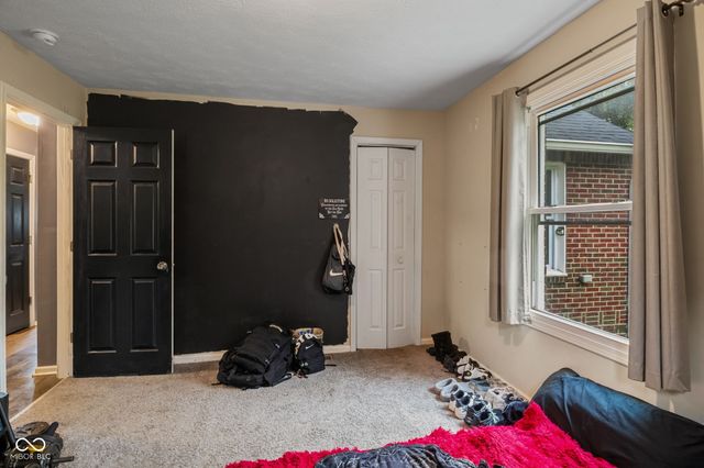 6461 Madison Avenue, Indianapolis, IN 46227