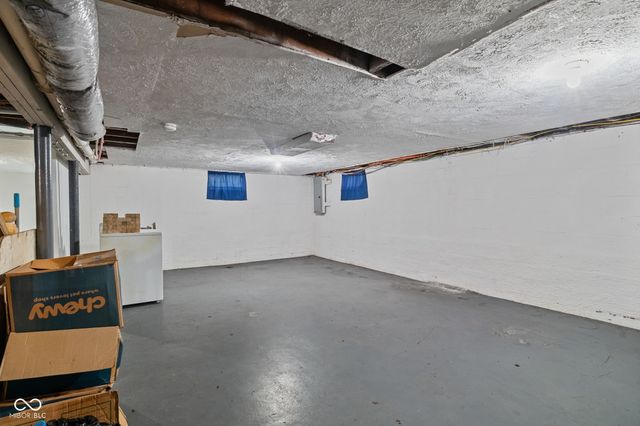 6461 Madison Avenue, Indianapolis, IN 46227