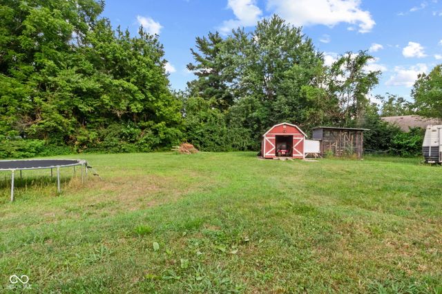 6461 Madison Avenue, Indianapolis, IN 46227