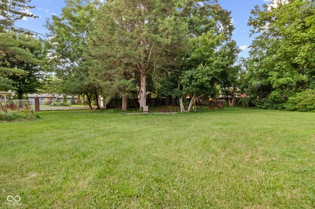 6461 Madison Avenue, Indianapolis, IN 46227