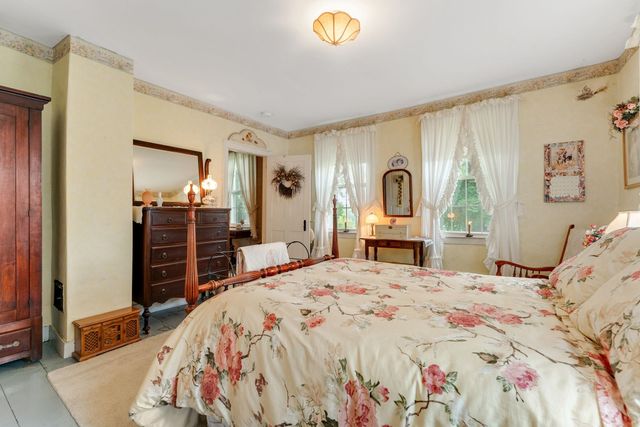 2408 West Street, Brookfield, VT 05036
