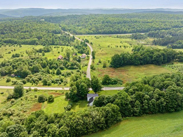 2408 West Street, Brookfield, VT 05036