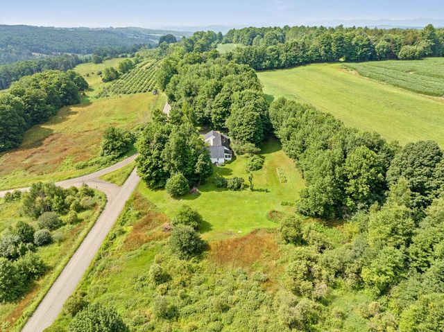 2408 West Street, Brookfield, VT 05036