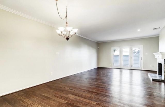 5968 Woodway Place Court, Houston, TX 77057