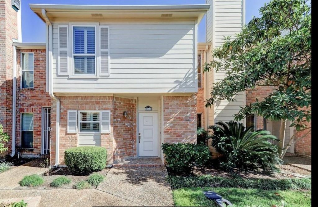 5968 Woodway Place Court, Houston, TX 77057