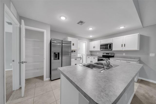 2617 53RD ST W, Lehigh Acres, FL 33971