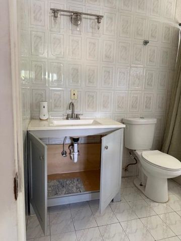 2975 NW 96TH Street, Miami, FL 33147
