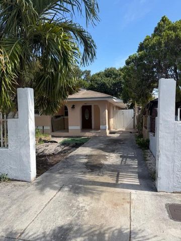2975 NW 96TH Street, Miami, FL 33147