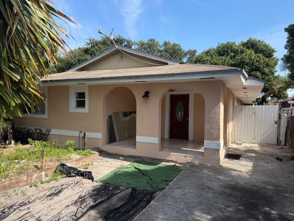 2975 NW 96TH Street, Miami, FL 33147