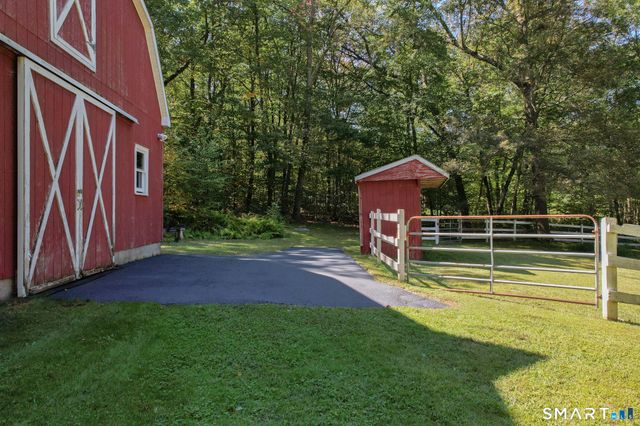 111 Lebanon Road, Bethany, CT 06524