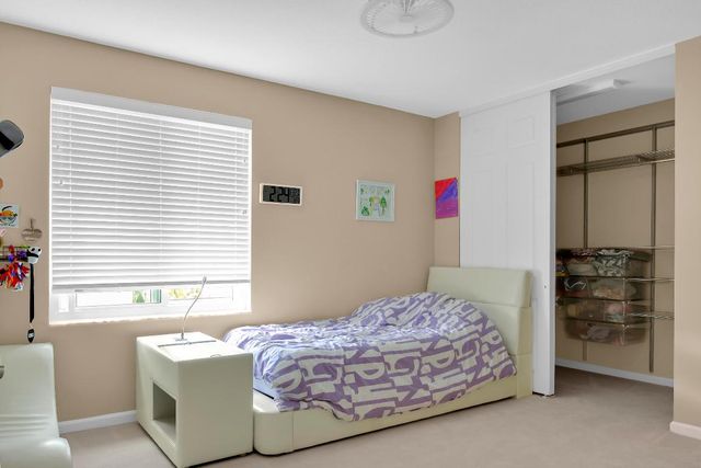 9022 Dupont Place, Wellington, FL 33414