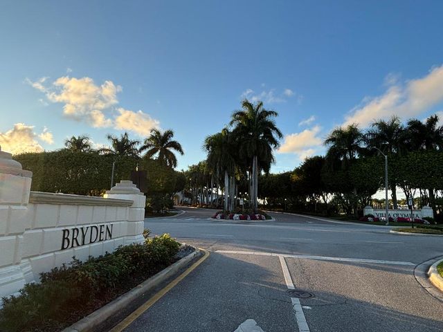 9022 Dupont Place, Wellington, FL 33414