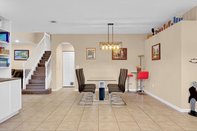 9022 Dupont Place, Wellington, FL 33414