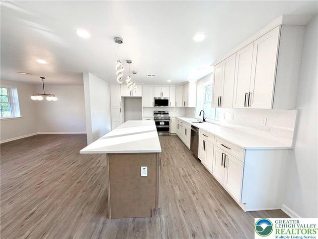 318 Marienstein Road, Nockamixon Twp, PA 18972