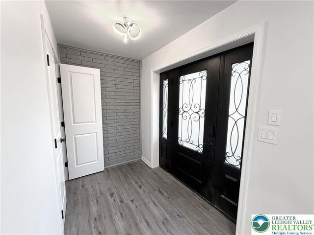 318 Marienstein Road, Nockamixon Twp, PA 18972