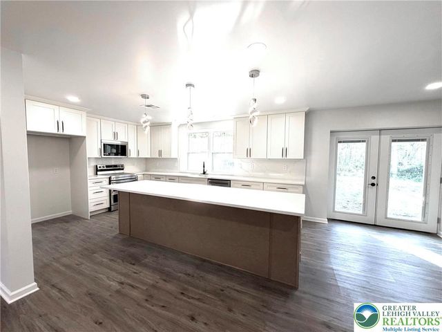 318 Marienstein Road, Nockamixon Twp, PA 18972