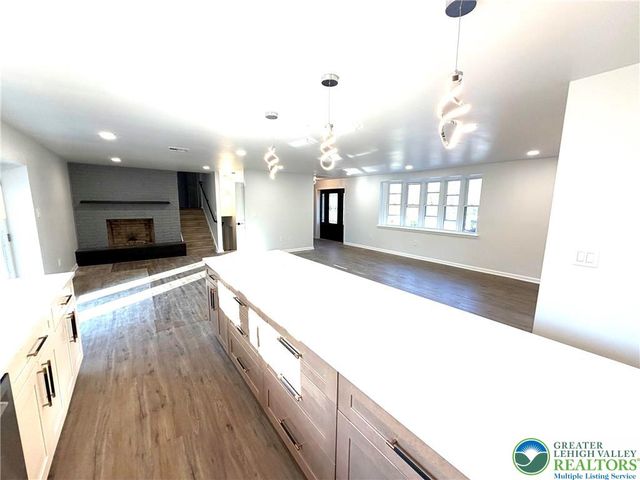 318 Marienstein Road, Nockamixon Twp, PA 18972