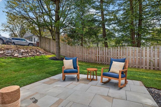 26 East Elizabeth Street, Skaneateles, NY 13152