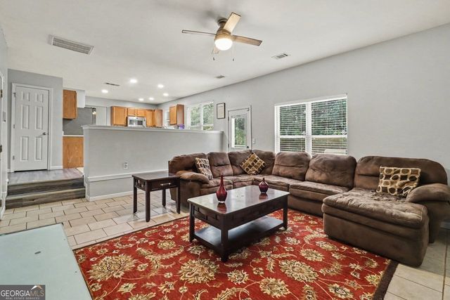 3032 Berthas Overlook, Douglasville, GA 30135
