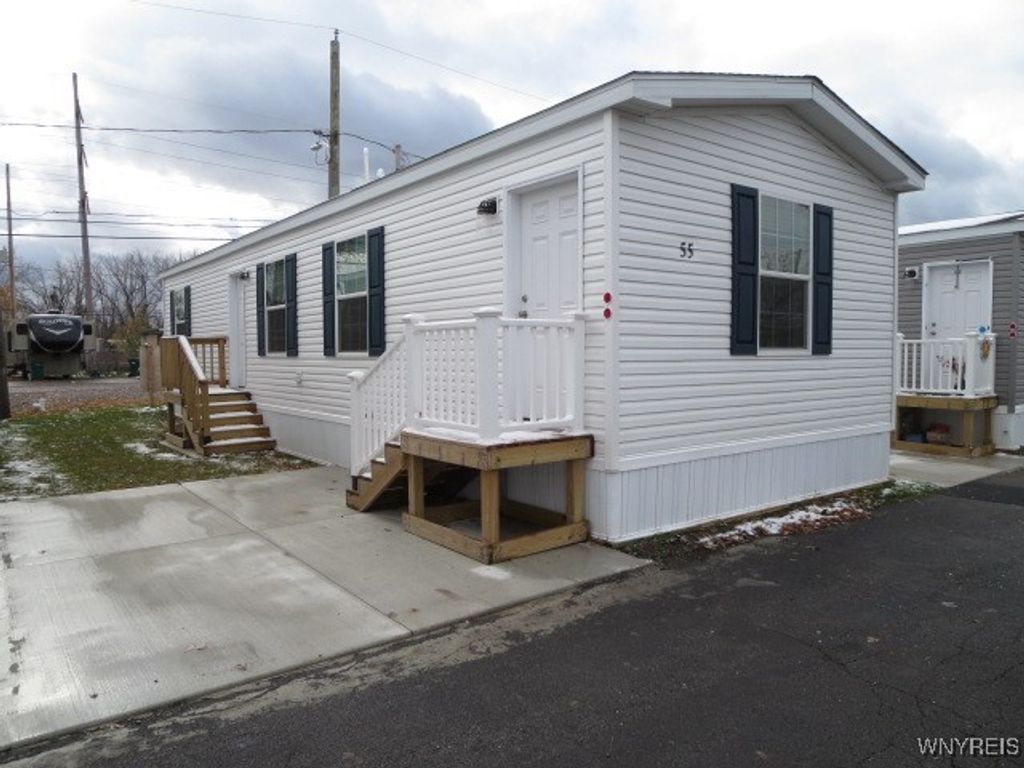 55 Shamrock Drive, Lackawanna, NY 14218