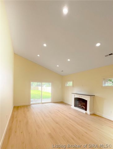 1428 E Ninth Street, Jeffersonville, IN 47130