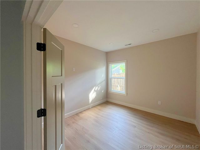 1428 E Ninth Street, Jeffersonville, IN 47130