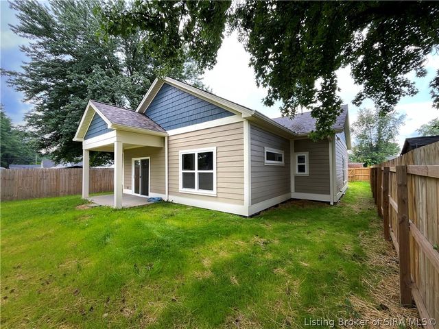 1428 E Ninth Street, Jeffersonville, IN 47130
