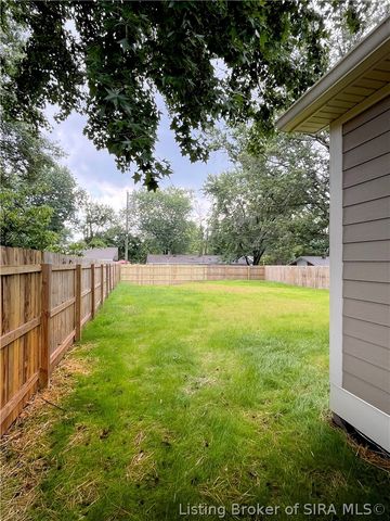 1428 E Ninth Street, Jeffersonville, IN 47130