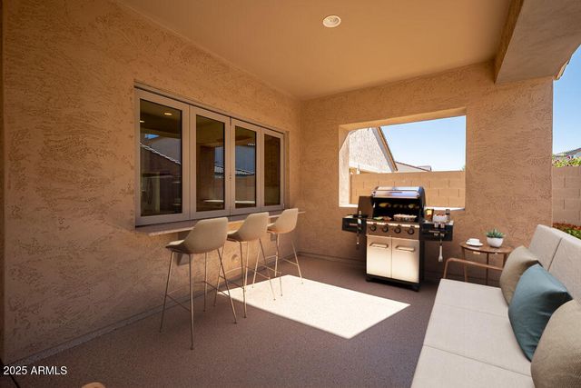 9541 E THEIA Drive, Mesa, AZ 85212