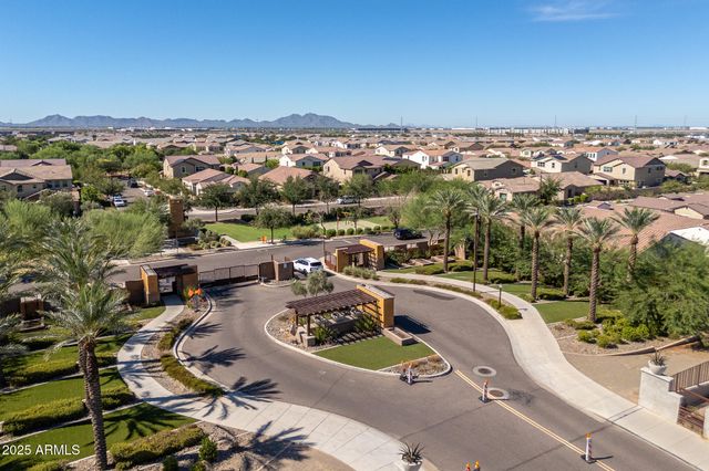 9541 E THEIA Drive, Mesa, AZ 85212