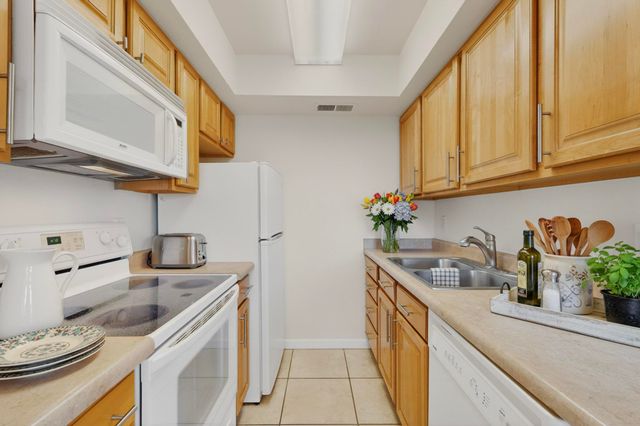 5901 McKinney Drive NE, Albuquerque, NM 87109