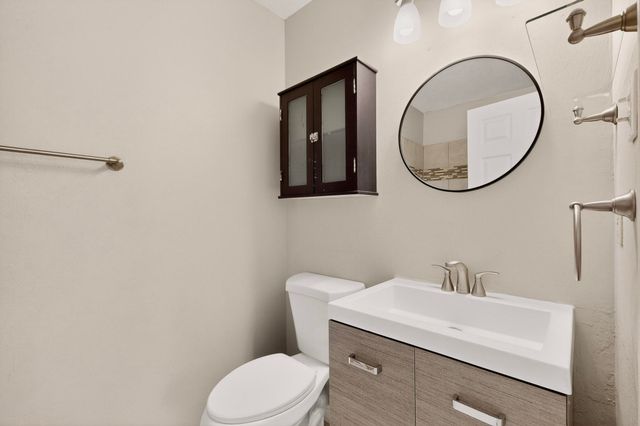 5901 McKinney Drive NE, Albuquerque, NM 87109