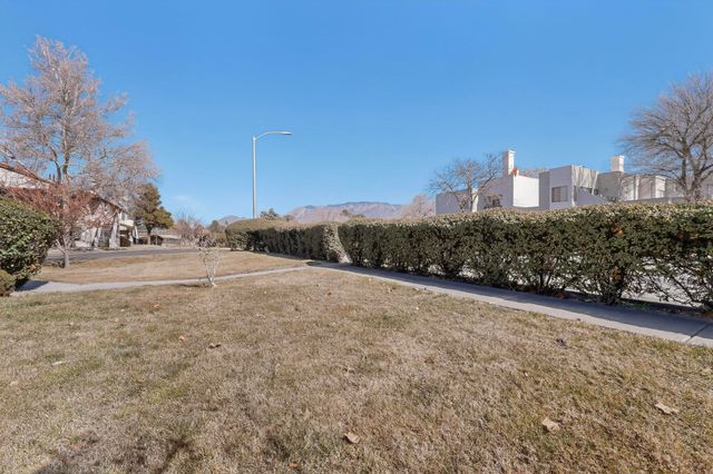 5901 McKinney Drive NE, Albuquerque, NM 87109