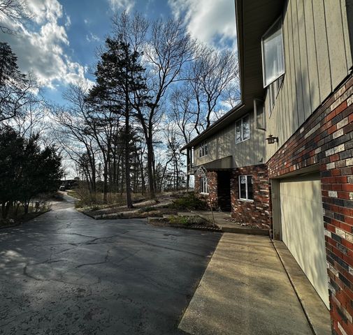 3 S Shore Avenue, Beverly Shores, IN 46301