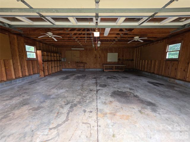 158 W Meadowview Drive, Statesville, NC 28625