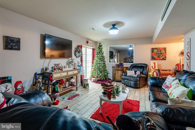 608 MISTY HILL DR, Delta, PA 17314