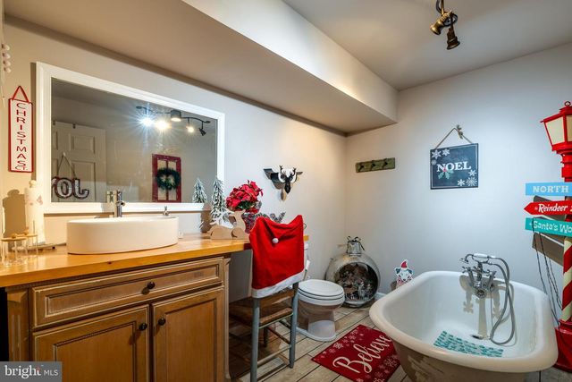 608 MISTY HILL DR, Delta, PA 17314