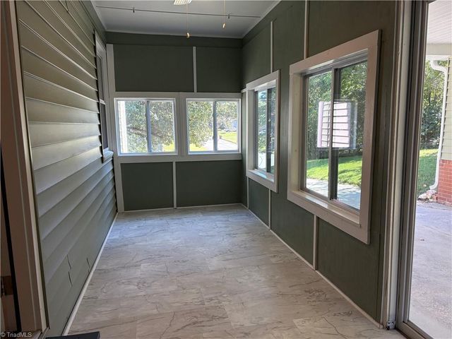3806 Rolling Road, High Point, NC 27265